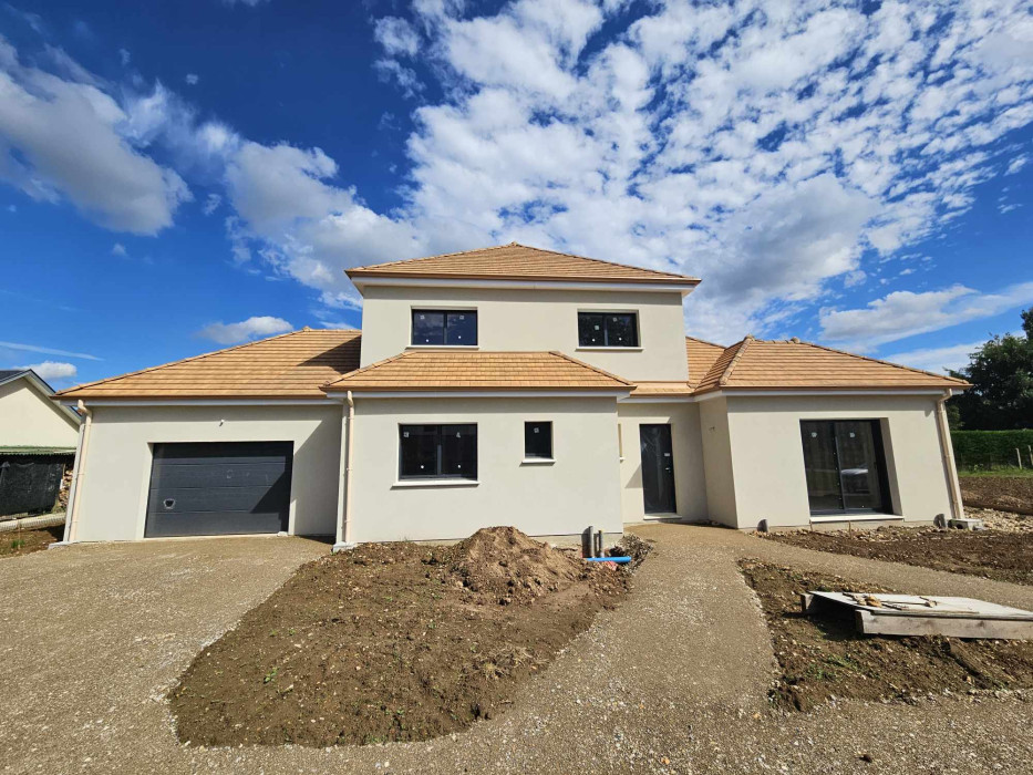 Maison neuve à Saint Etienne du Vauvray