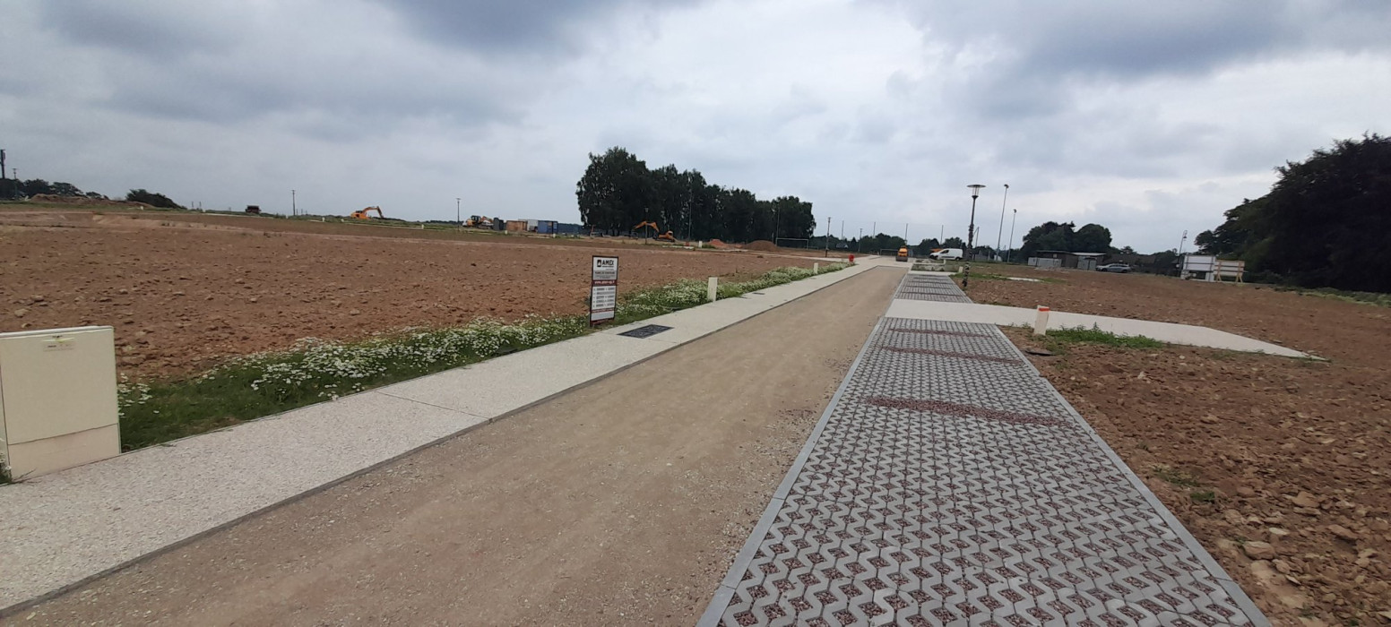 Terrain/Terre à Montigny